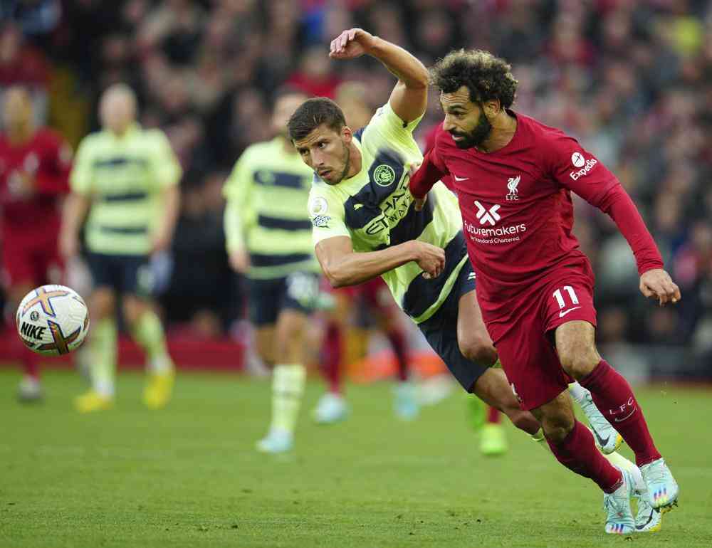 Klopp gets sent off as Liverpool ends Manchester City's unbeaten streak