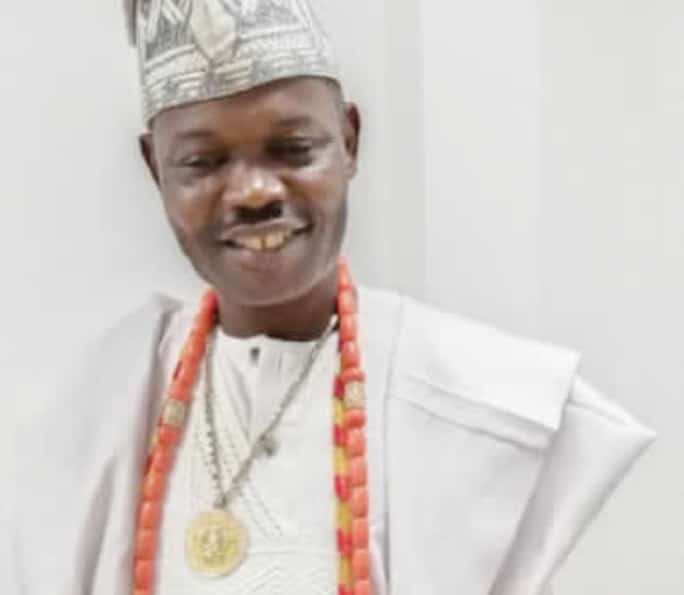 Man allegedly blinded by Ogun monarch for dancing with the Queen