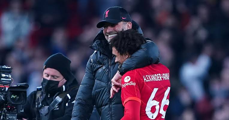 Klopp praises his right back Trent Alexander-Arnold