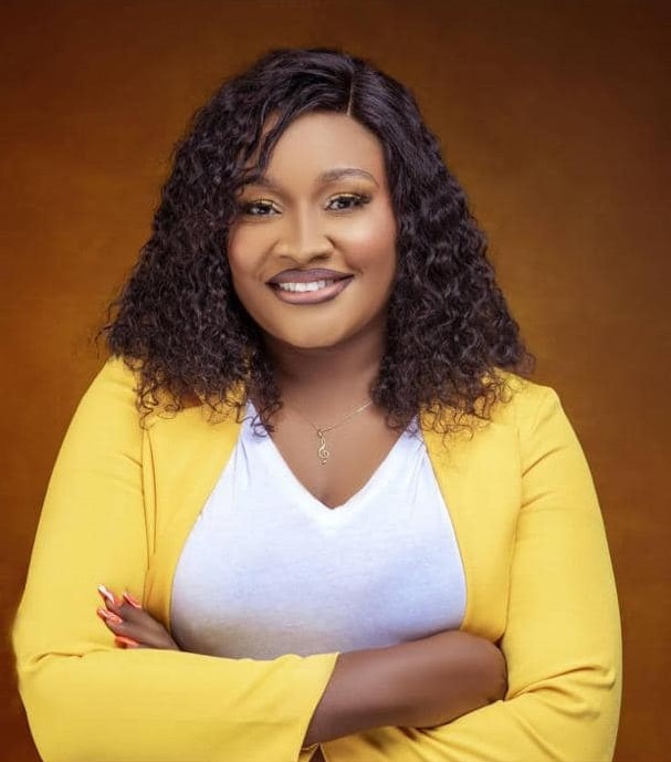 Man abandons pregnant wife, moves in with event planner who organized their wedding (Video)