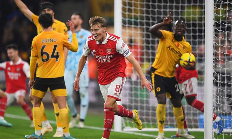 Arsenal goes for world cup break on top of the Premier League table after defeating Wolves