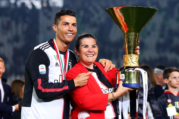 Cristiano Ronaldo's mother applauds open letter telling Erik Ten Hag to fuck off