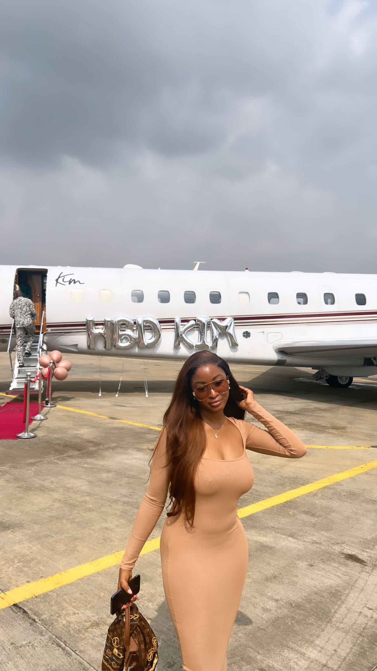 Kim Oprah marks birthday with lavish trip on private jet trip (Video)