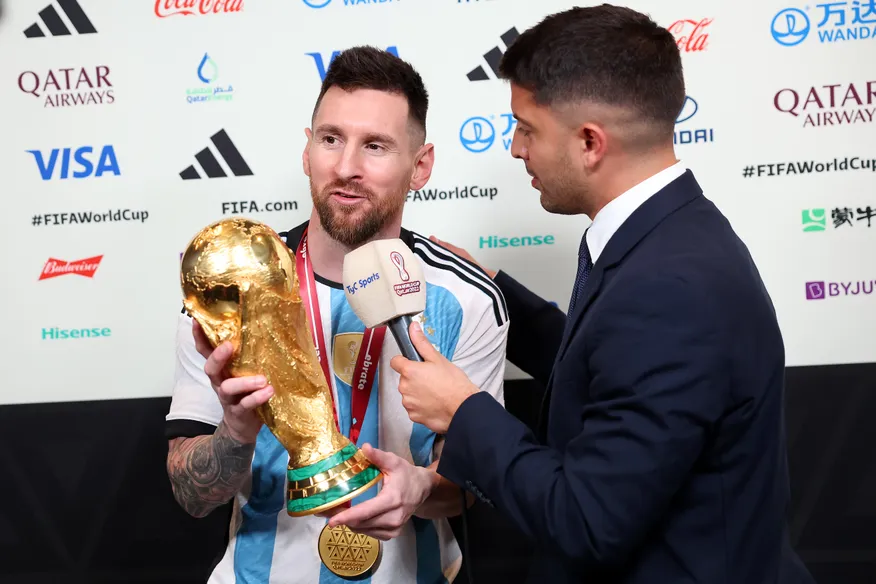 Messi says he's not going to retire immediately from Argetina's national team