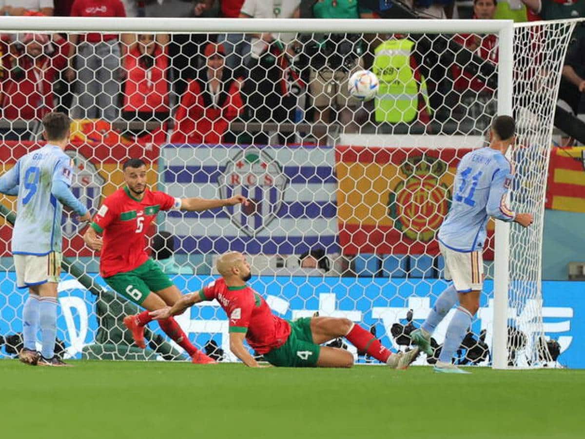 Morocco reaches quarterfinals of the World Cup for the first time after defeating Spain