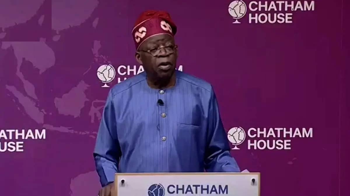 BlaqBonez mimics Tinubu's Chatham House interview, appoints producer and DJ to answer personal questions (Video)