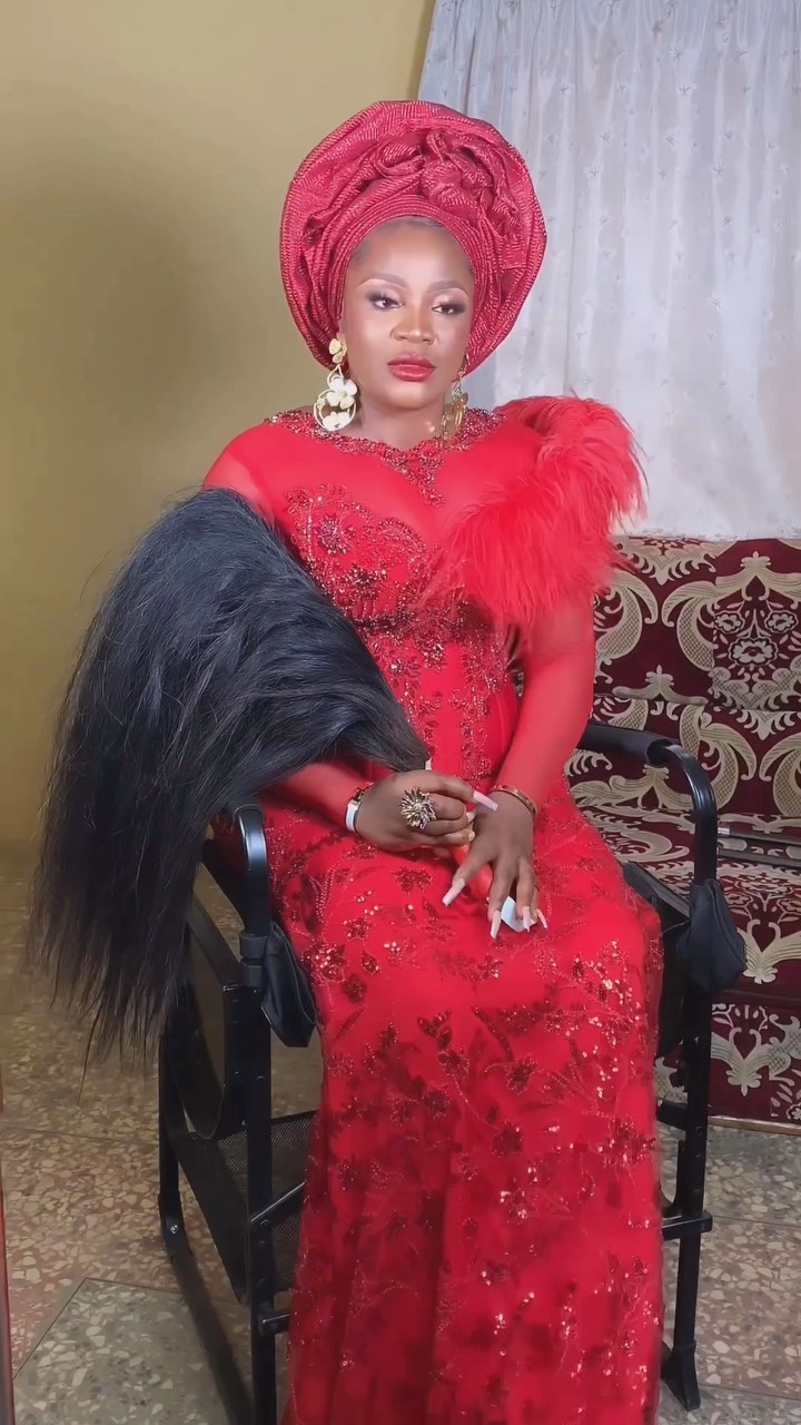 "Mrs Bobby" — Ecstatic Uche Ogbodo ties the knot traditionally (Video)