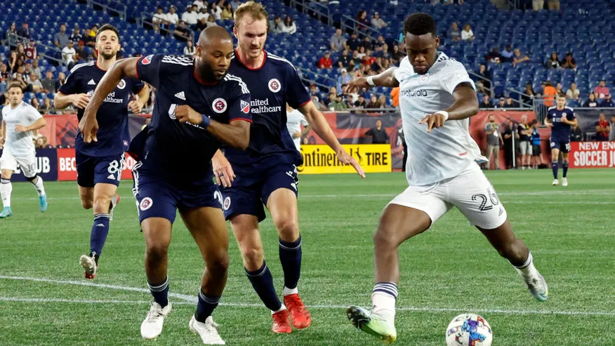 Aston Villa signs £15m Colombian wonderkid Jhon Duran