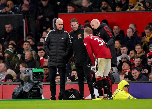 Donny Van de Beek's season is over after horror knee injury