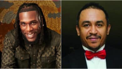 Journalist smashes camera while rushing to interview Burna Boy, Daddy Freeze reacts