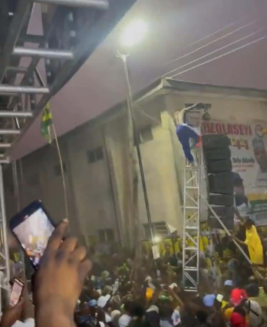 "Wahala wahala" — Portable screams after climbing platform where he almost fell from (Video)