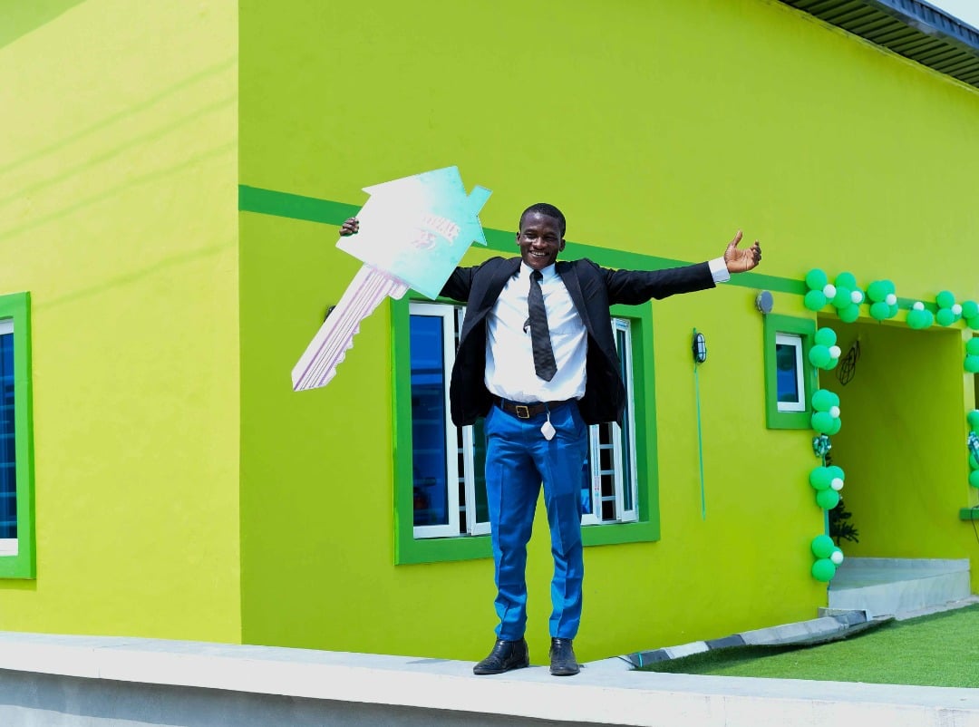 Accountant becomes Glo Festival of Joy house winner in Lagos