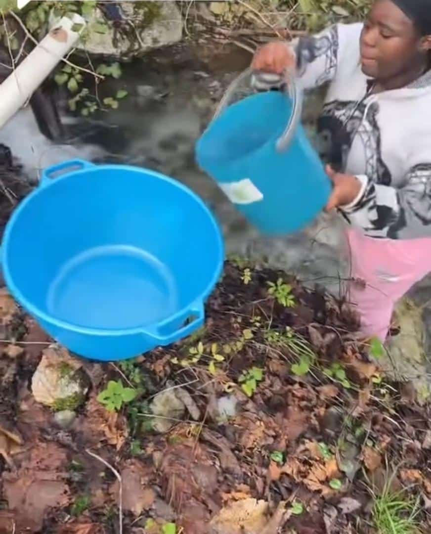 "You still wan come" — Lady reveals struggle to get water in Europe (Video)
