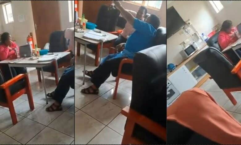 Angry unattended patient throws urine at gossiping nurses after four hours of waiting (Video)