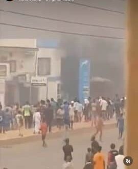 protest on naira scarcity