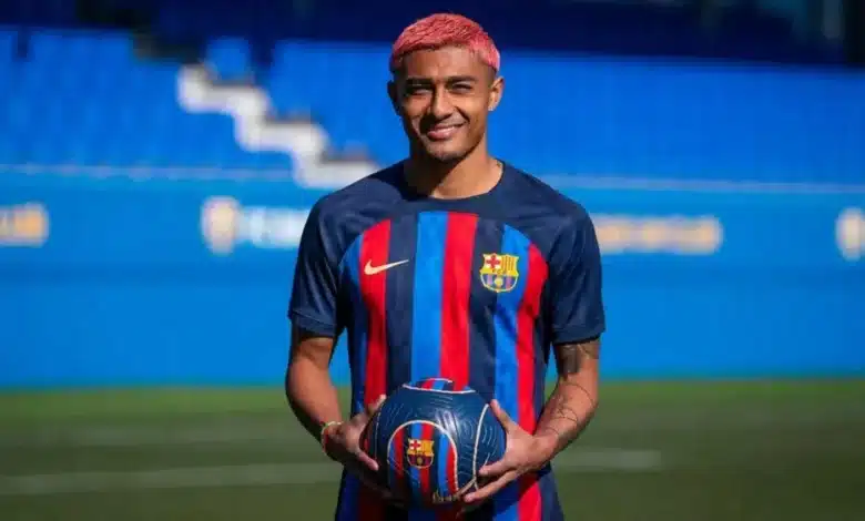 Barcelona confirms signing of Julian Araujo