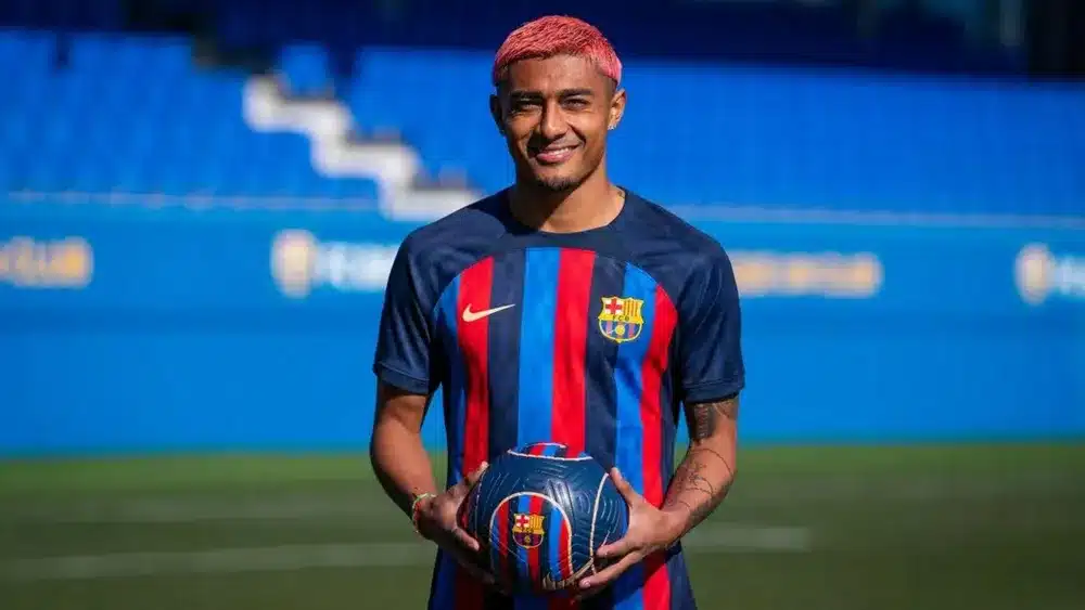 Barcelona confirms signing of Julian Araujo