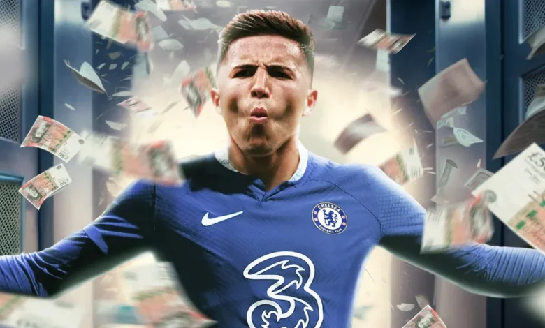 Chelsea signs Enzo Fernandez for a record fee of £106m
