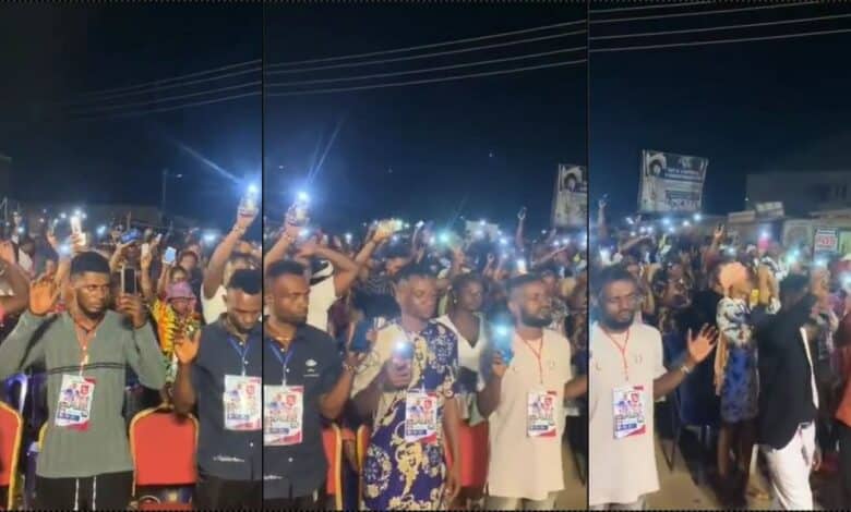 Pastor pray for miracle money to enter member's account during crusade (Video)