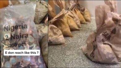 Customers lament as bank hands out coins amidst Naira notes scarcity (Video)