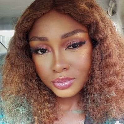 Lady Ex-boyfriend Golddigger cheating