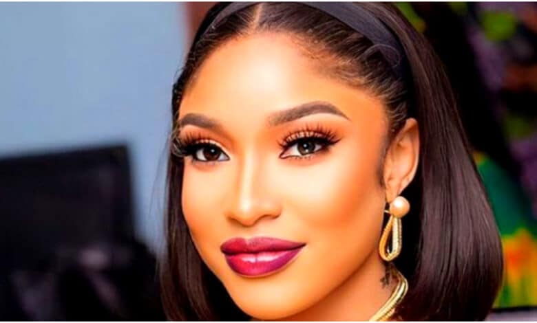 Tonto Dikeh gives out ‘Saraka’ to single muslim mums, students during Ramadan