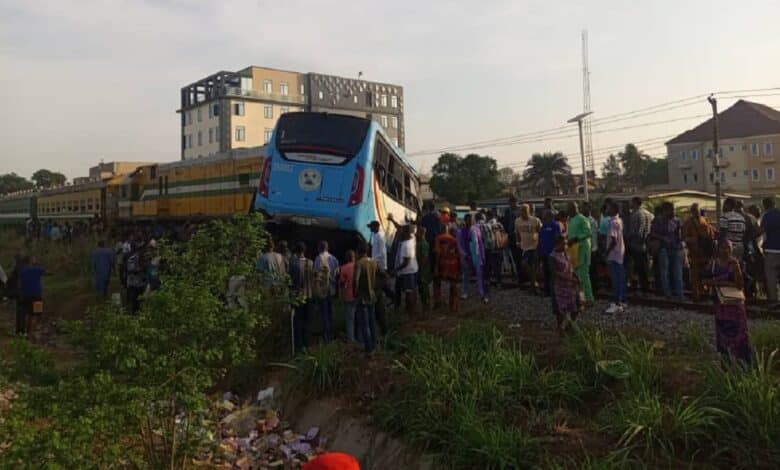 Train collides with BRT Bus in Lagos