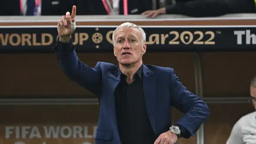 Karim Benzema calls France's coach Didier Deschamps a ' clown and liar'
