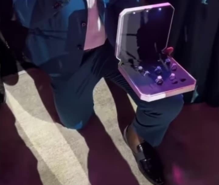 Marriage proposal 7 diamond rings