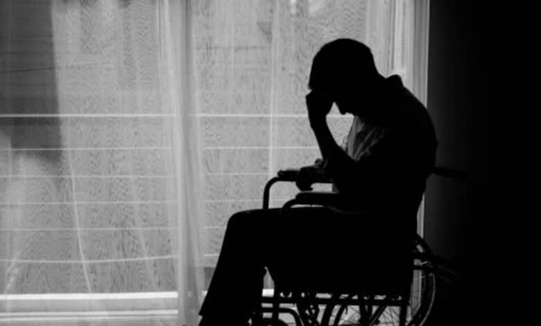 Man dies stroke divorce seeing children