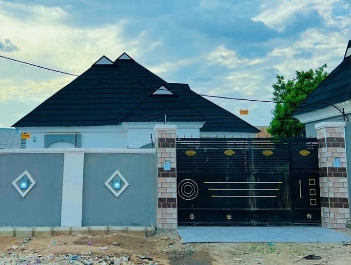 Cute Abiola splashes millions on new house for his parents