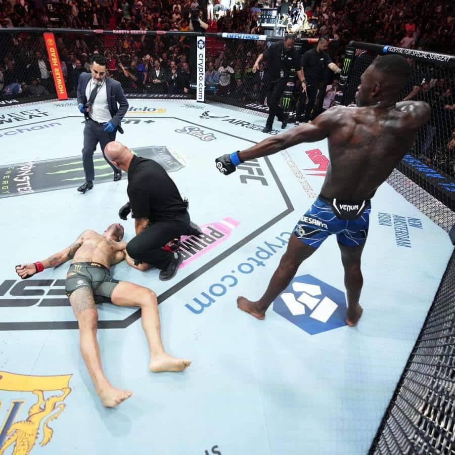 Adesanya reclaims UFC middleweight title as he knocks out Pereira