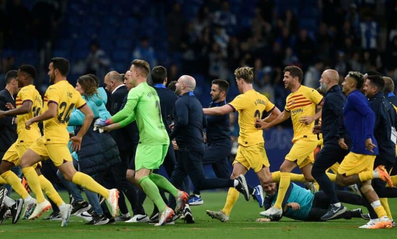Barcelona wins first La Liga title since 2019