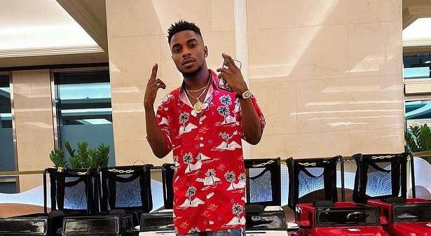 Mc Oluomo's son praises father for snubbing Shina Peller at a party (Video)