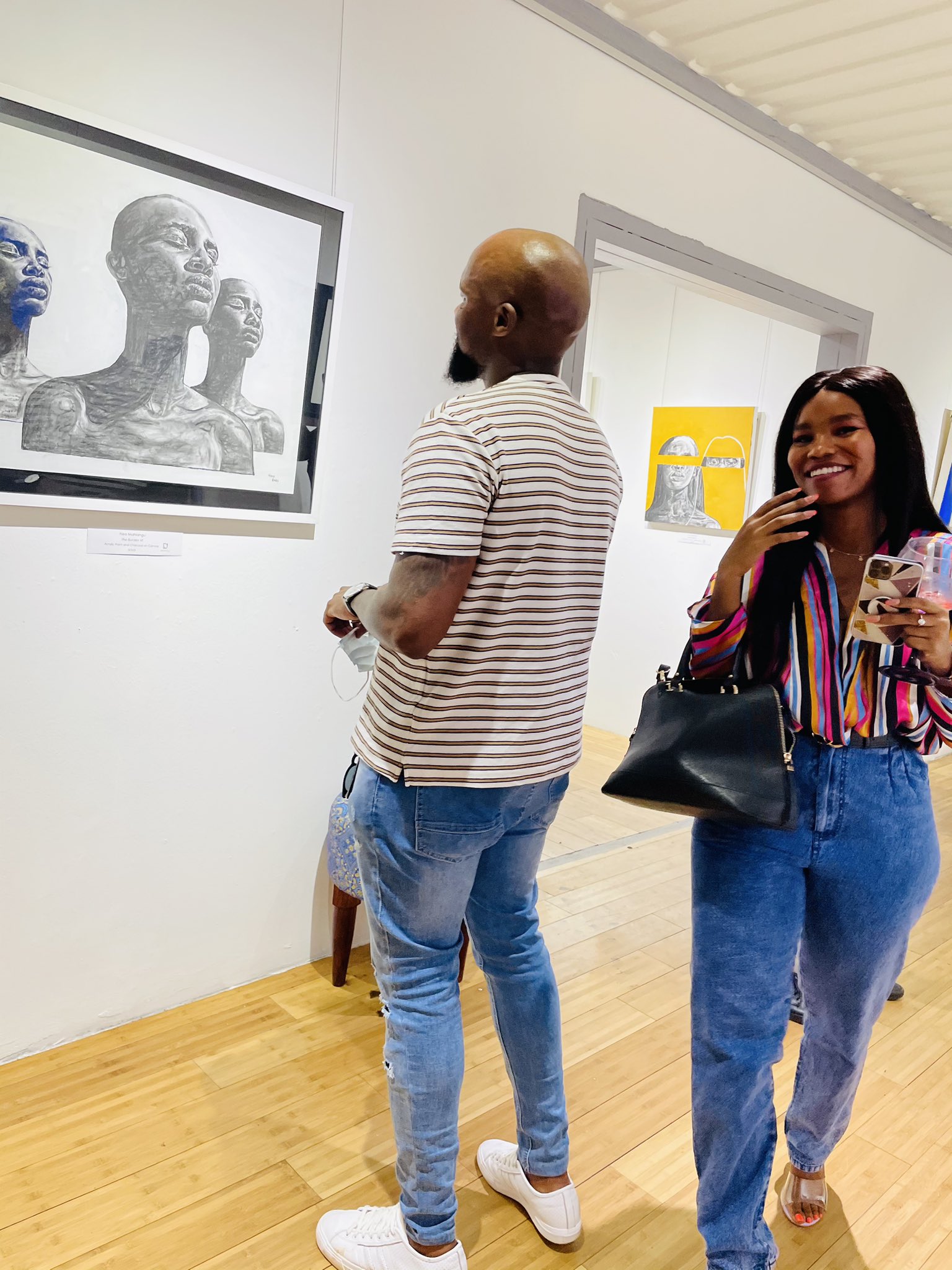 "From unexpected photo-bombing to dream proposal" - Lady shares a surprising love story