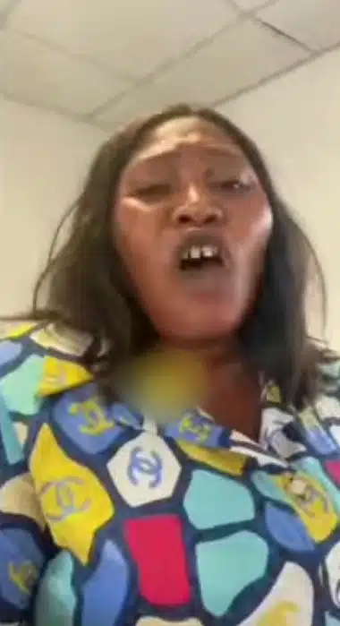Lady creates scene at bank after over N3 million reportedly vanished from her account (Video) 