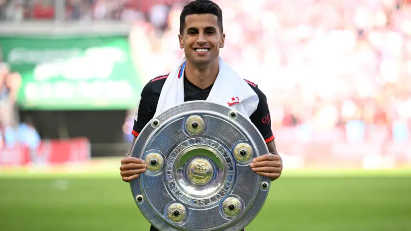 Manchester City stopped Joao Cancelo from joining Barcelona - Xavi