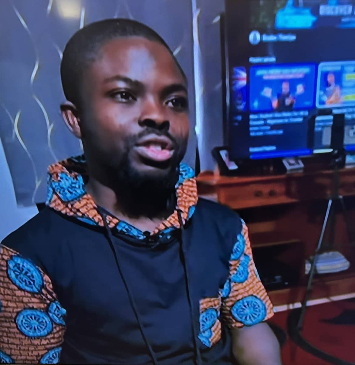 Nigerian YouTuber Emdee Tiamiyu sells out Nigerians to UK public