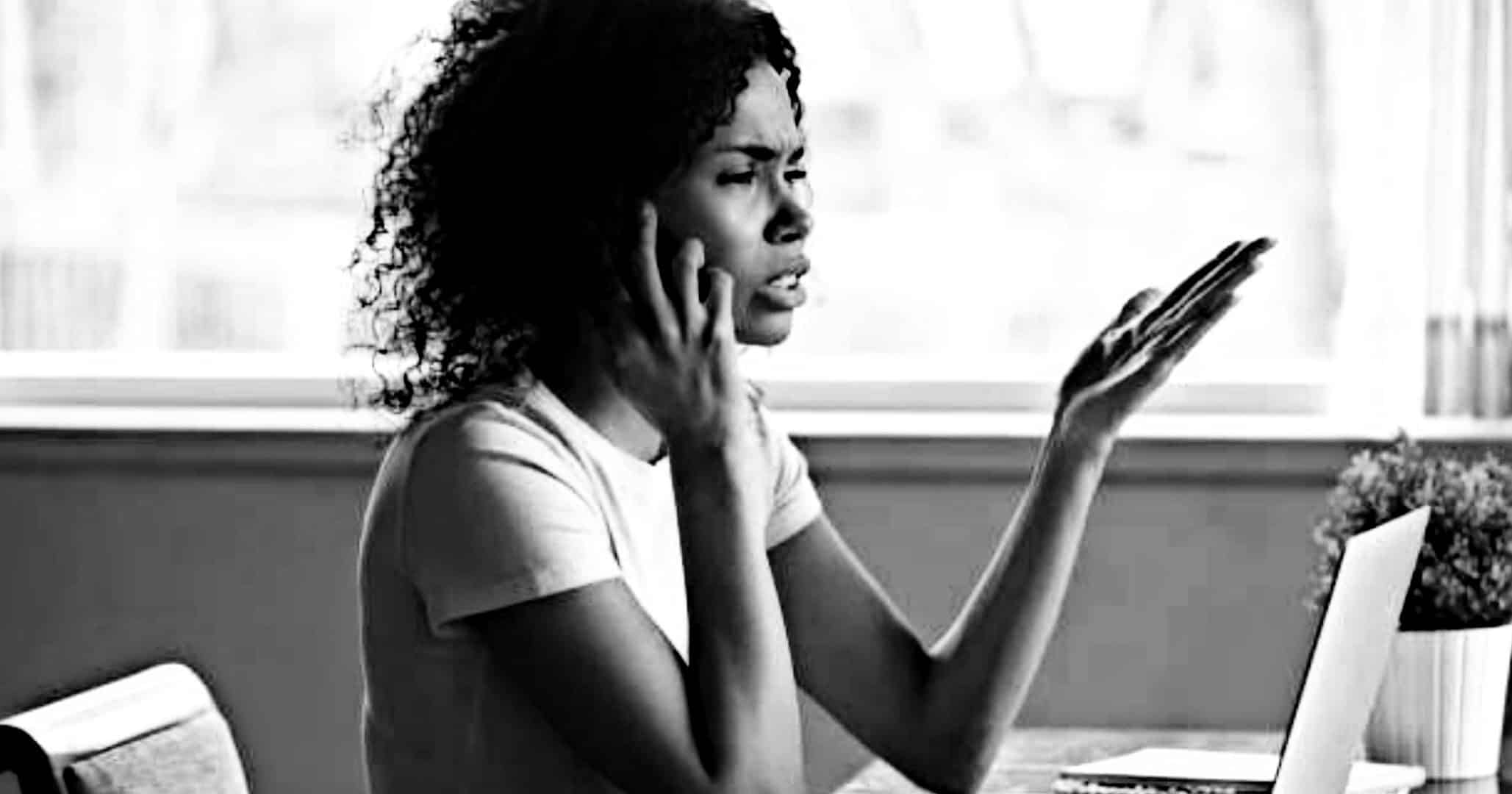 "Send me N400K or this relationship will be over" – Enraged lady blasts boyfriend for sending her N70K pocket money