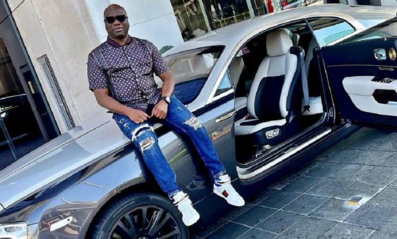 "Idan is enjoying in Dubai" — Mompha debunks report of arrest by EFCC (Video)