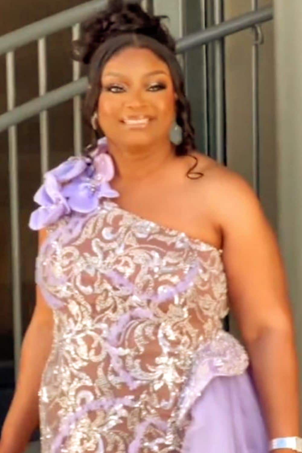 Nigerian woman's jaw-dropping entrance to her 50th birthday party goes viral (video)