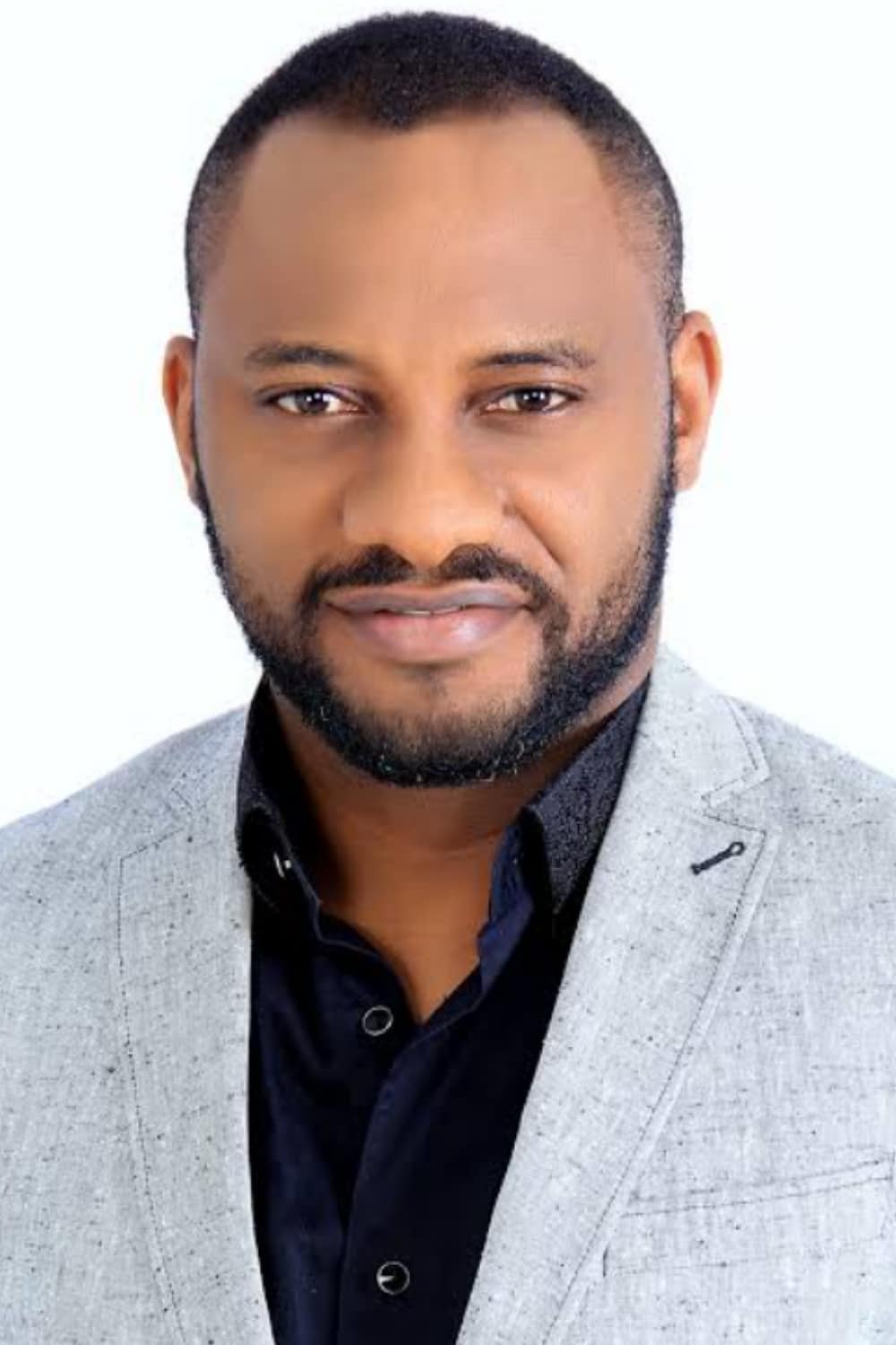 Yul Edochie gushes over wife, Judy Austin, as he shares video from her maternity shoot for their second child