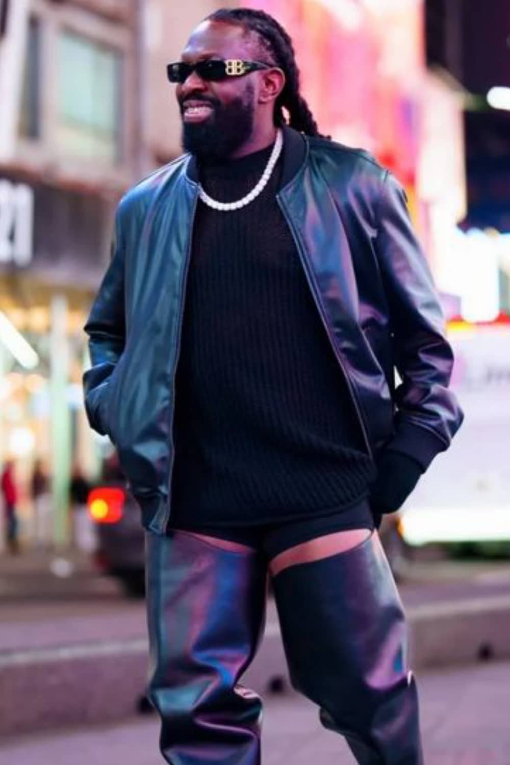 "Use the N10m APC paid you" - Nigerians tackle Timaya as he laments over petrol scarcity