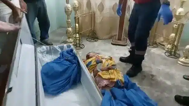 Woman surprisingly resurrects from the dead inside coffin on the day of her funeral (Video)