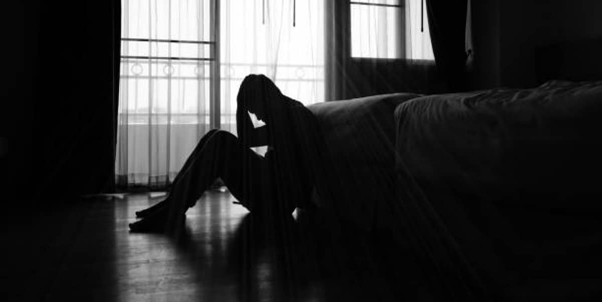 "Only true love's kiss can free him" - Lady whose uncle is mentally unstable seeks a wife for him