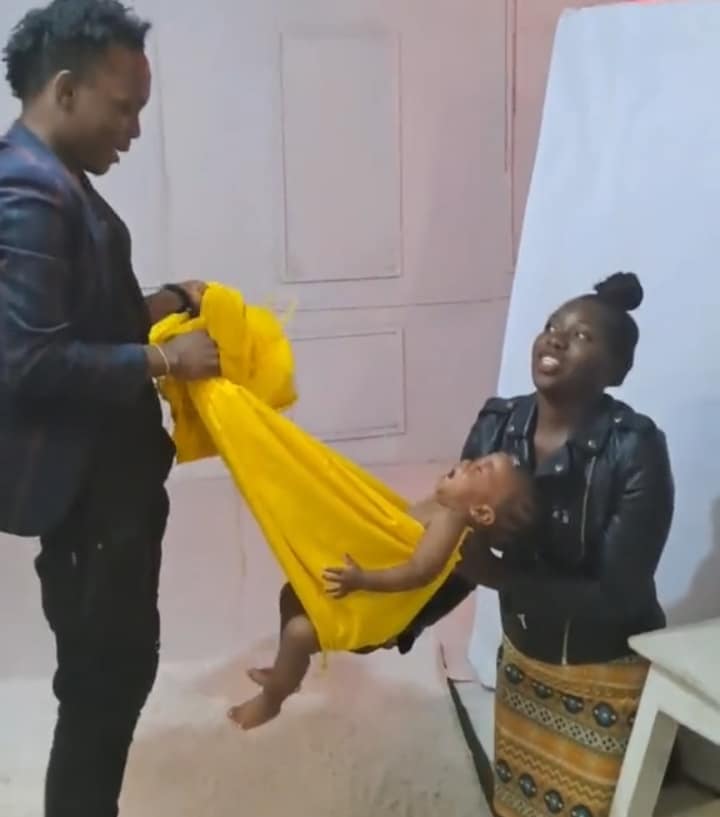 Photographer shares final result of photoshoot with little girl