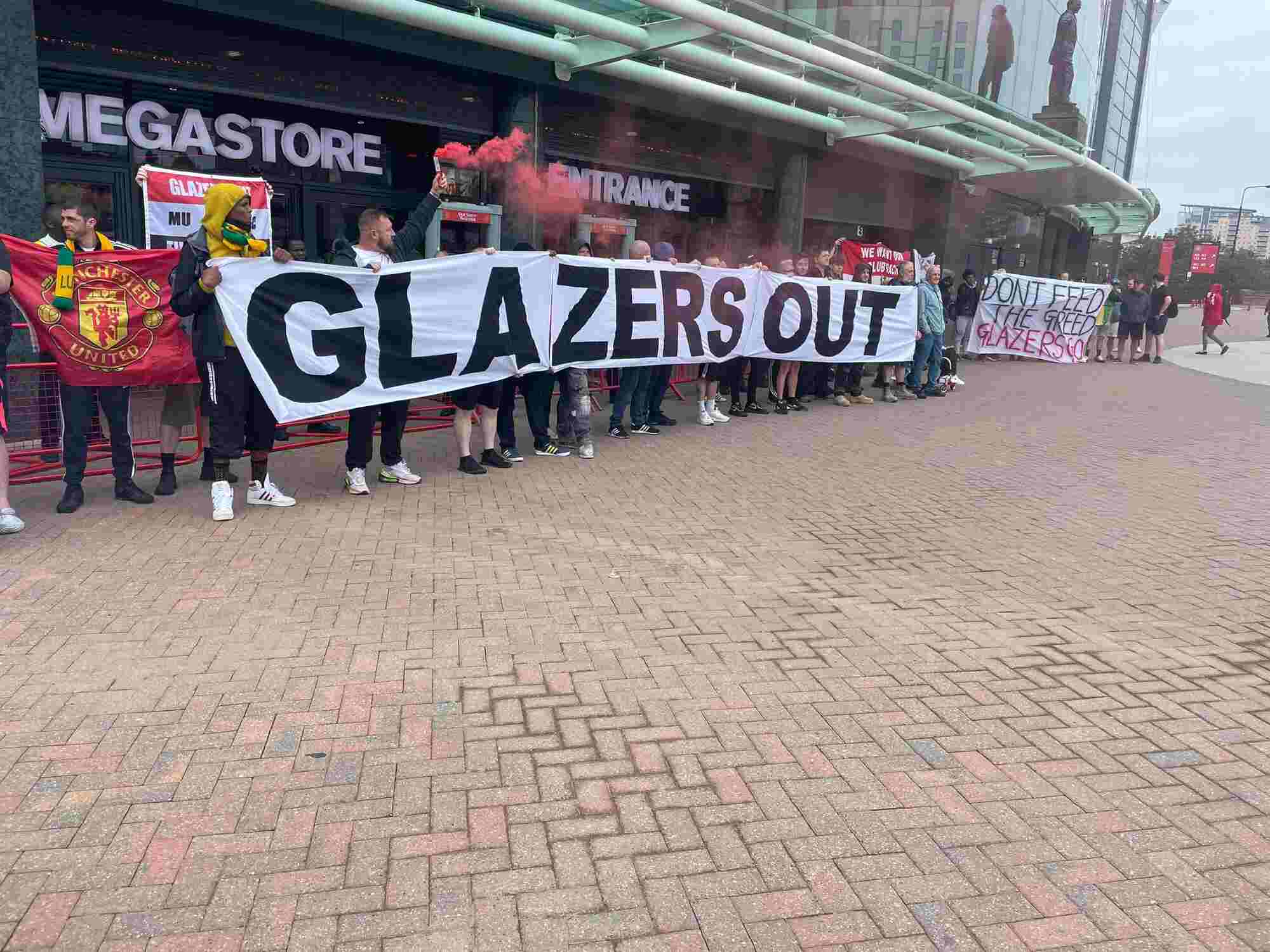 Manchester United close Old Trafford megastore over anti-Glazer protest