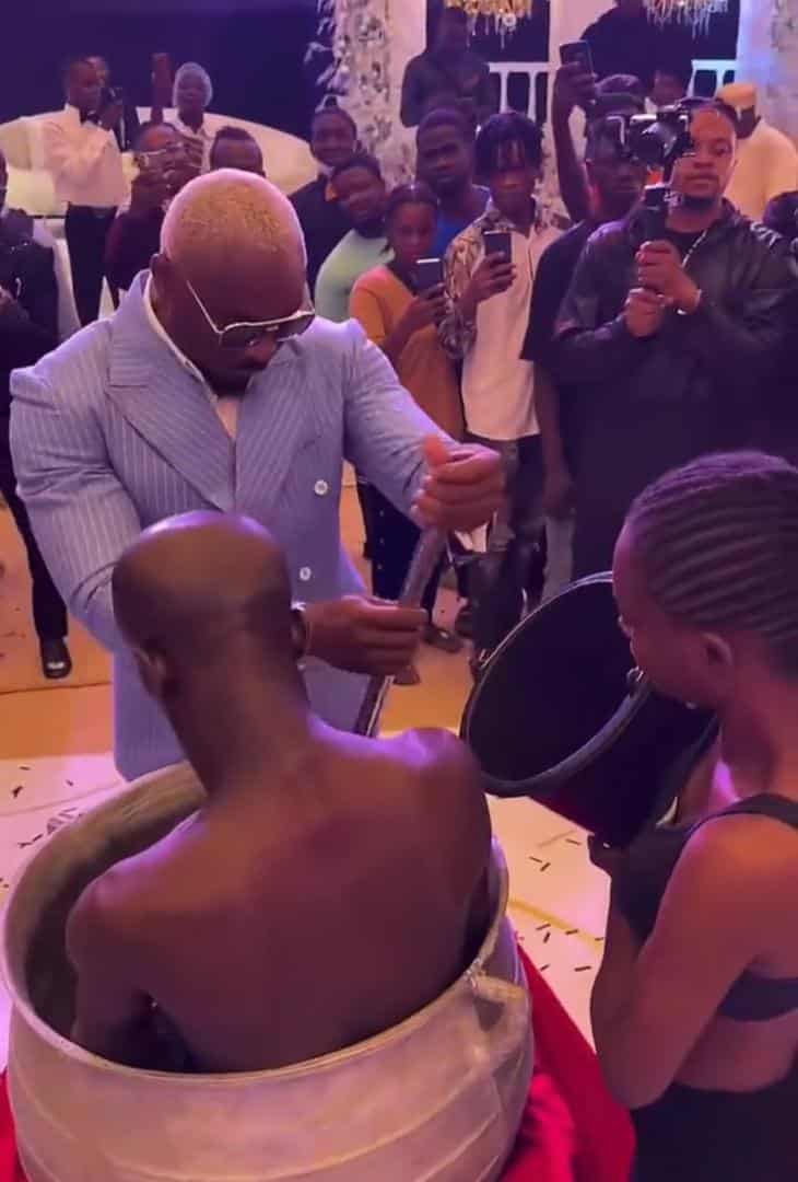 Pretty Mike makes grand entrance at Warri Pikin's wedding, cooks soup (Video)