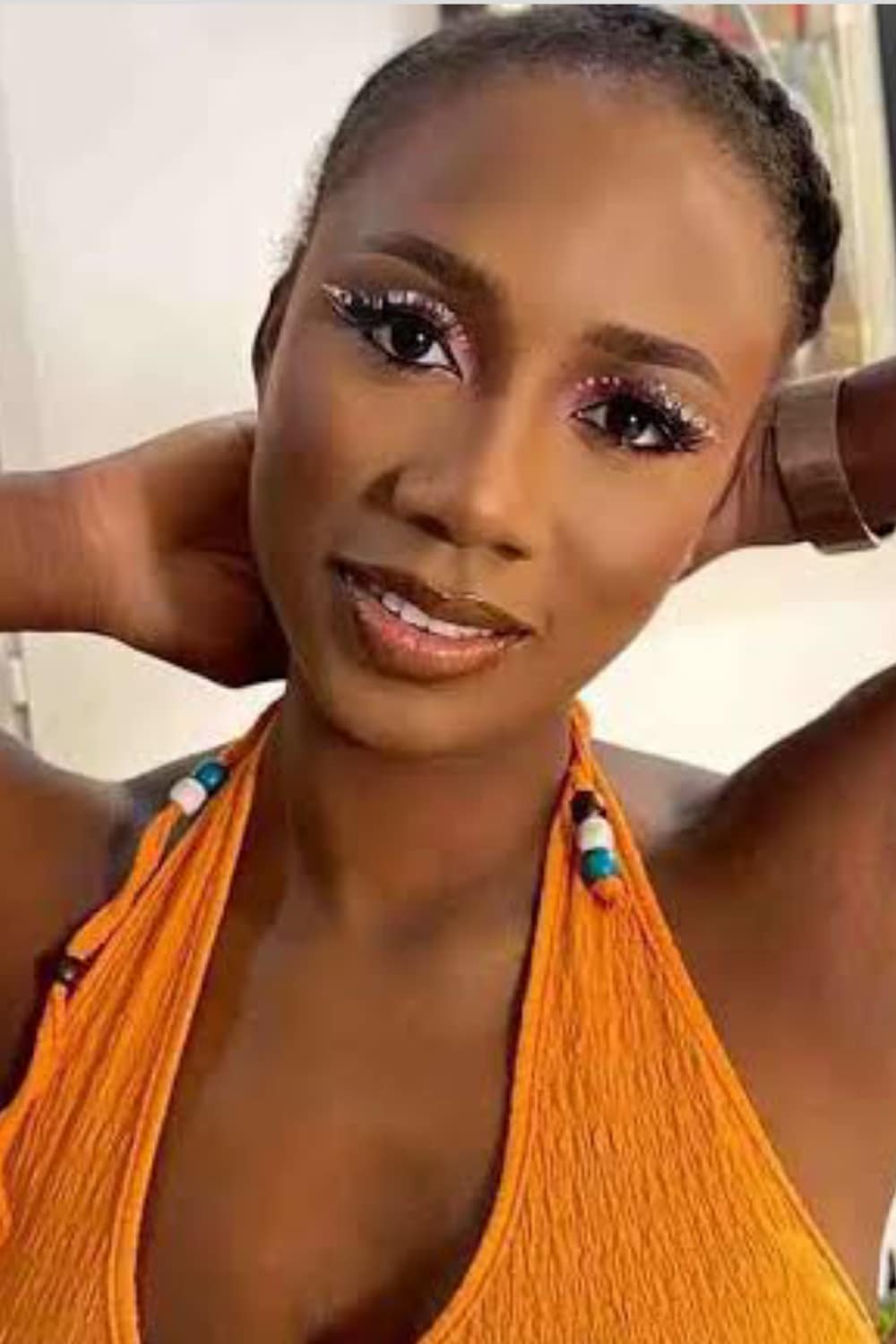 "Who invites Korra Obidi come where elders dey?" - Netizens query as she performs before cold audience at recent event (Video)