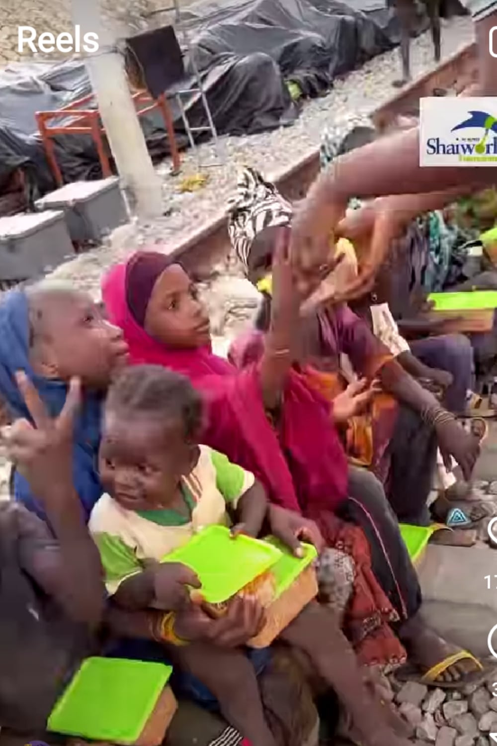 Seyi edun melts hearts as she gifts food to the less privileged.